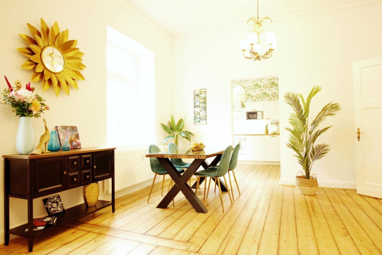 Secret Hideaways Tropical Feeling Mit 2 Schlafzimmer Nahe City L Messe L Flughafen L Hbf Duisburgo Exterior foto